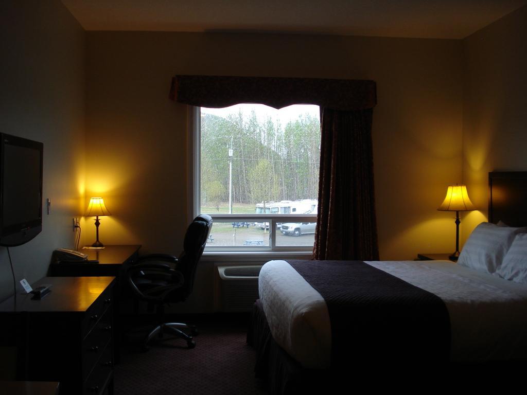 Days Inn By Wyndham Chetwynd Exterior foto